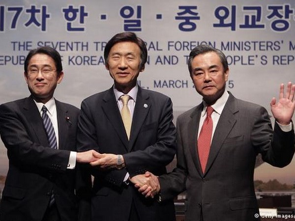 Japan, China, South Korea to convene foreign ministers’ meeting in Tokyo - ảnh 1